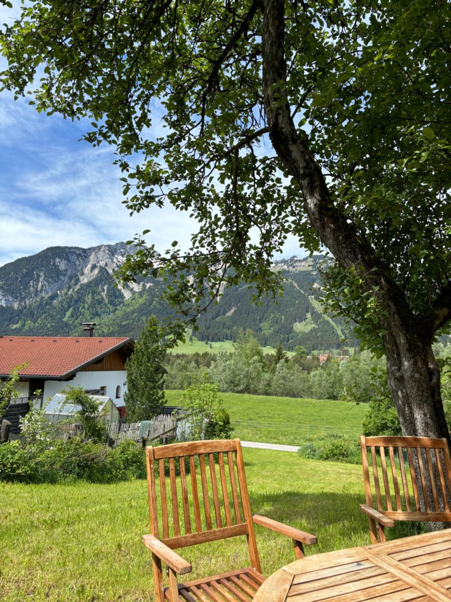 Apartmenthaus Ehrenberg Ehenbichl Exterior foto